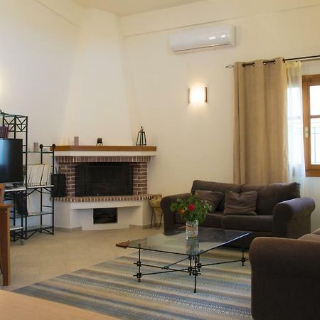 Maisonette House Minos Iraklion Buitenkant foto