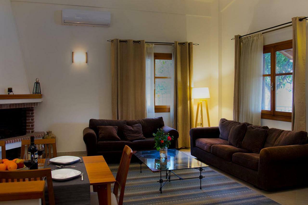 Maisonette House Minos Iraklion Buitenkant foto