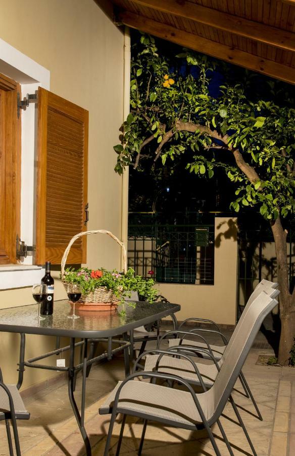 Maisonette House Minos Iraklion Buitenkant foto